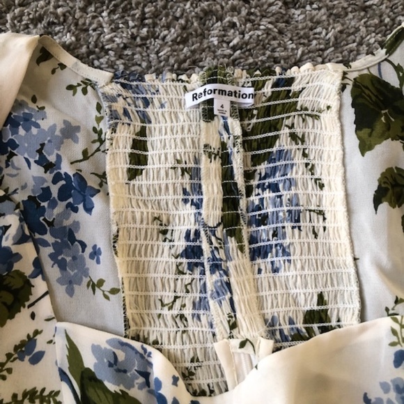 ✨SALE✨ Reformation Constance Top - Lucca - Picture 4 of 7